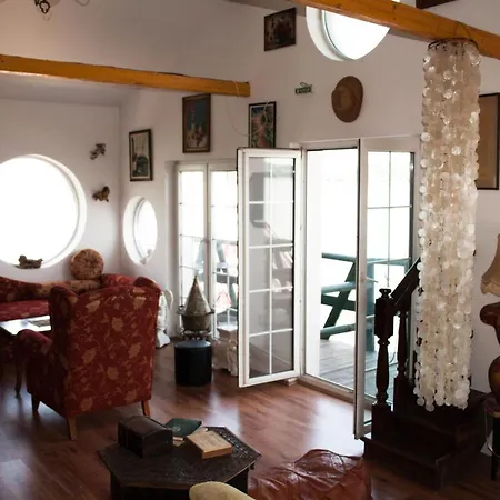 Apartment Carda Parce Raja *