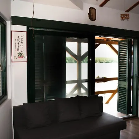 Apartment Carda Parce Raja
